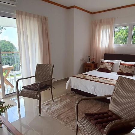 Le Chant De Merle Self -Catering Studios And Apartments Mahe Island Εξωτερικό φωτογραφία
